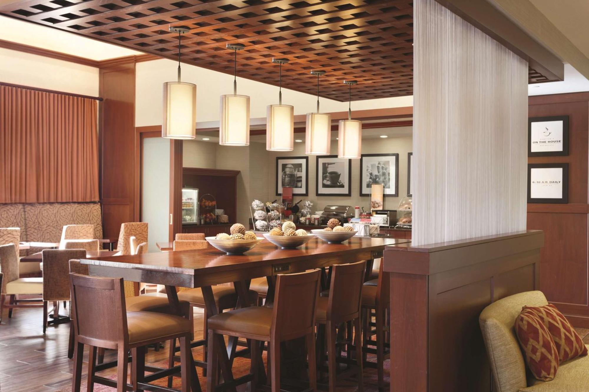 Hampton Inn & Suites Mystic Esterno foto