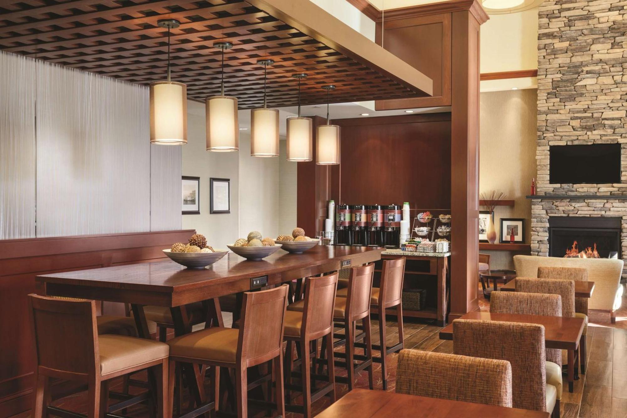 Hampton Inn & Suites Mystic Esterno foto