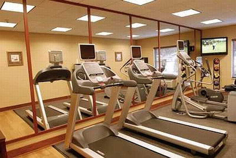 Hampton Inn & Suites Mystic Esterno foto